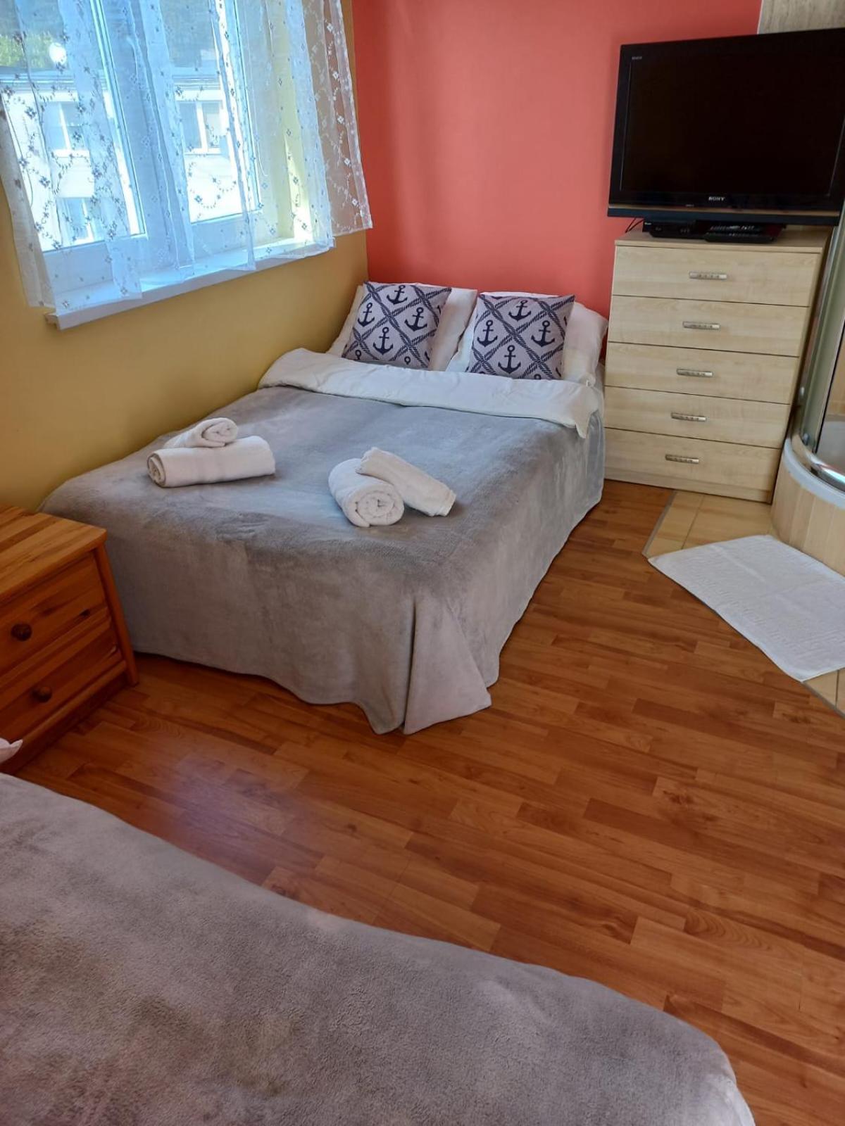 Apartamenty Junona Nad Morzem, W Domu Z Ogrodem, Obok Stegna I Jantar Junoszyno Luaran gambar