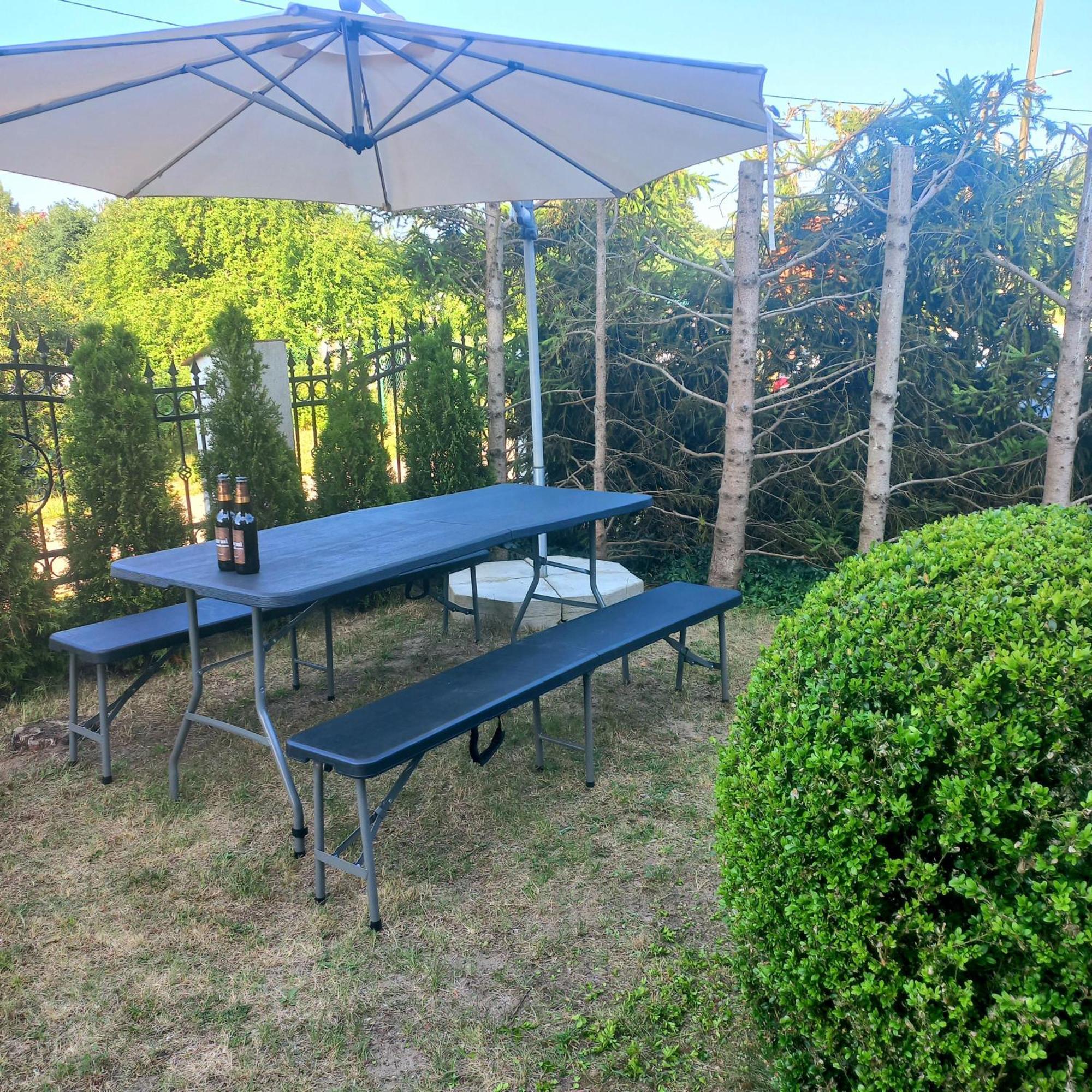 Apartamenty Junona Nad Morzem, W Domu Z Ogrodem, Obok Stegna I Jantar Junoszyno Luaran gambar